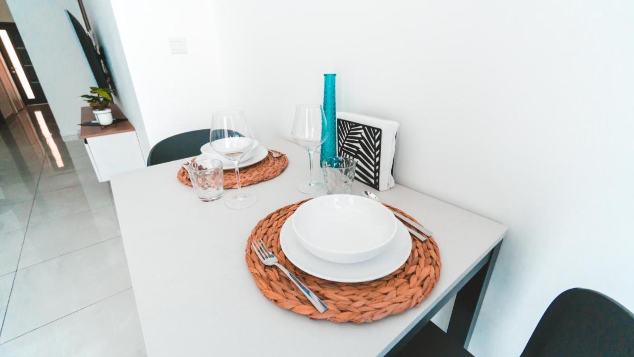 Ideal Location, Stylish 1Br Apartment With Free Parking Sliema Ngoại thất bức ảnh